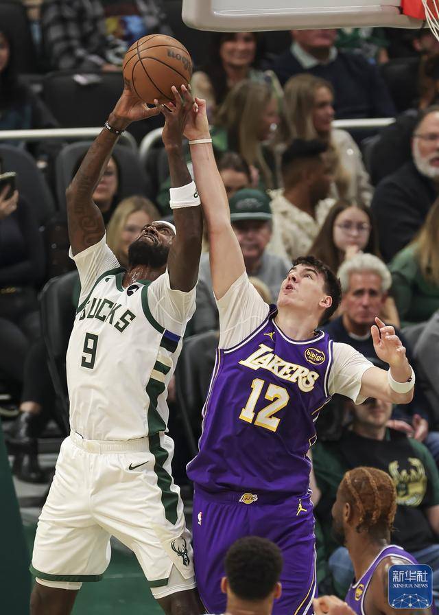 NBA常规赛丨湖人胜雄鹿