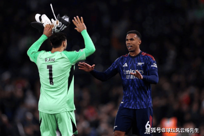 英超：阿森纳1-0险胜富勒姆，定位球战术冠绝英超