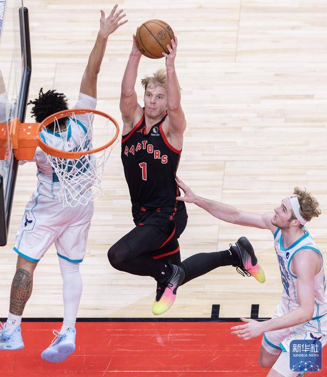 篮球 | NBA常规赛：猛龙不敌黄蜂
