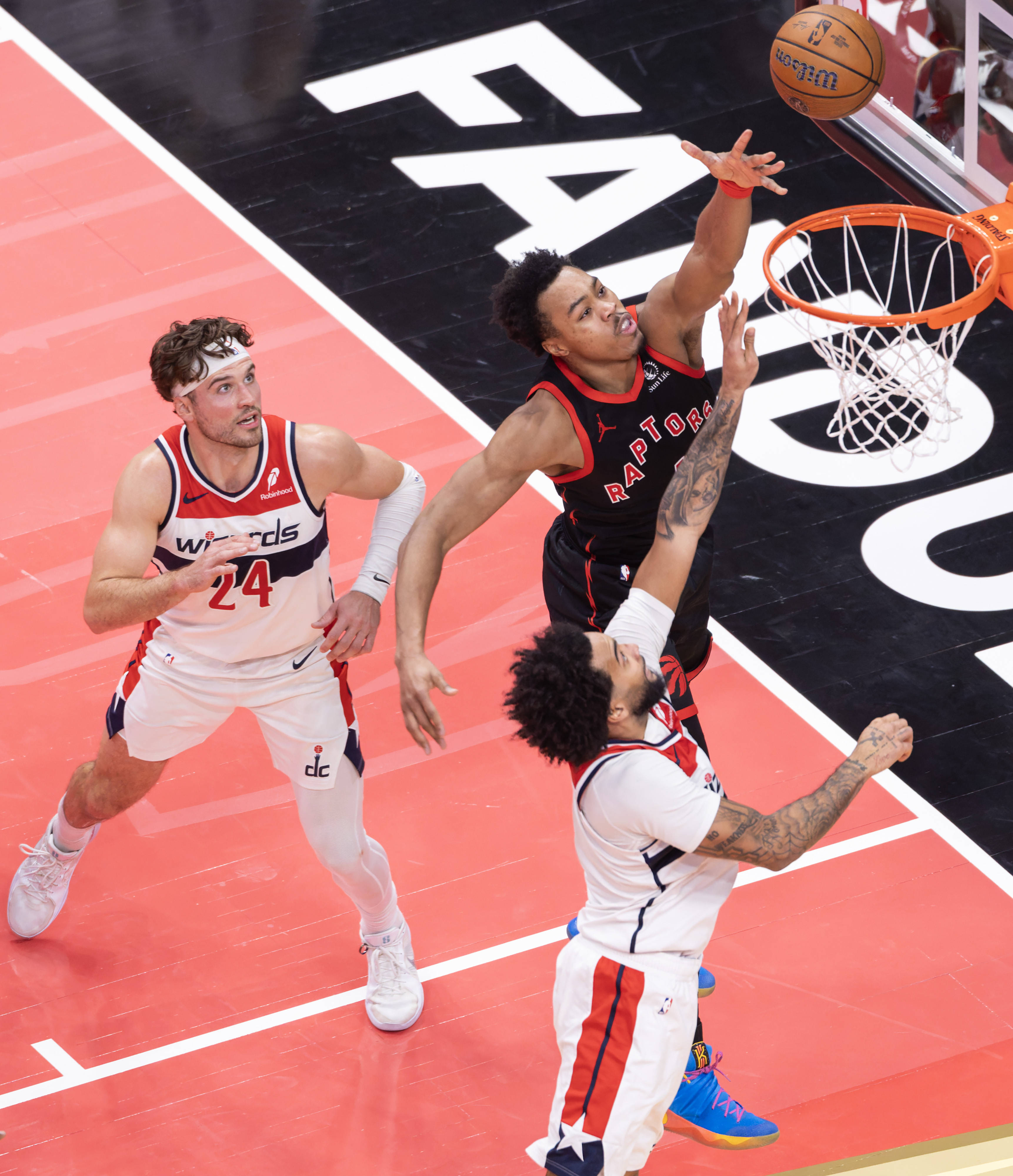 （体育）篮球——NBA杯赛：猛龙胜奇才
