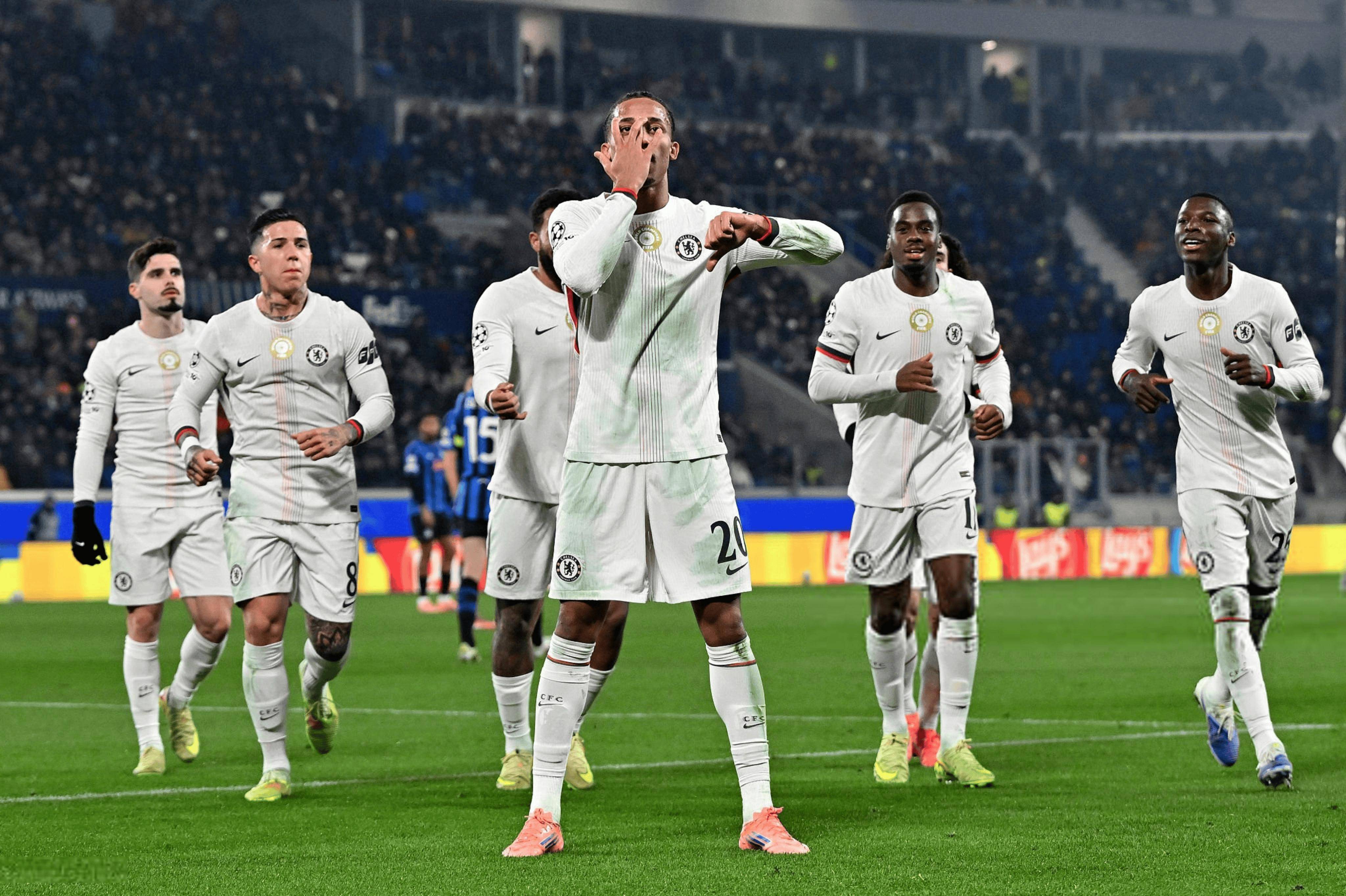 2-1！1-0！歐(ōu)冠(guān)乱了，切尔西(xī)惨遭逆转，黑马跃居第(dì)三，国米被点杀